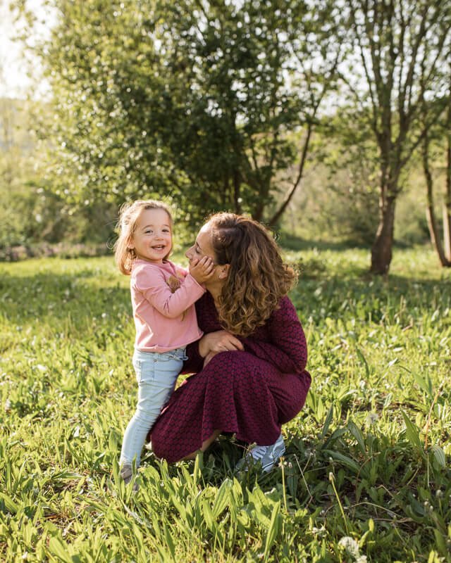 Sesión de familia en el campo Bilbao Bizkaia